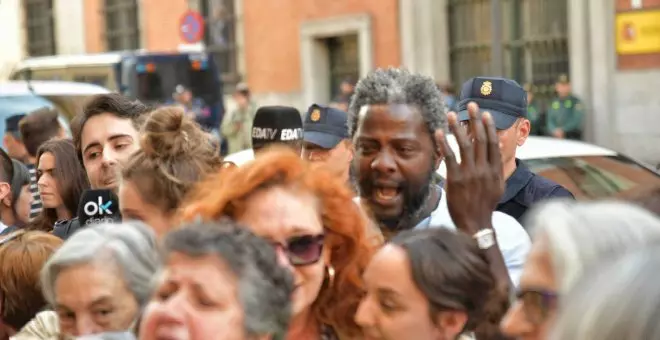 Posibilidad de un nido - Cuando un hombre te acosa en la calle, te caes