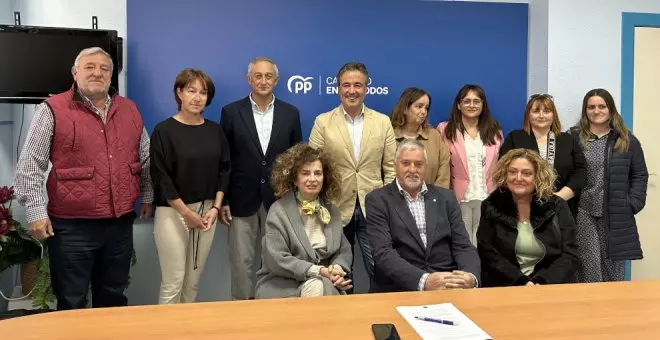 Movellán presenta una lista al Ayuntamiento de Camargo renovada al 50% y con mayoría de mujeres