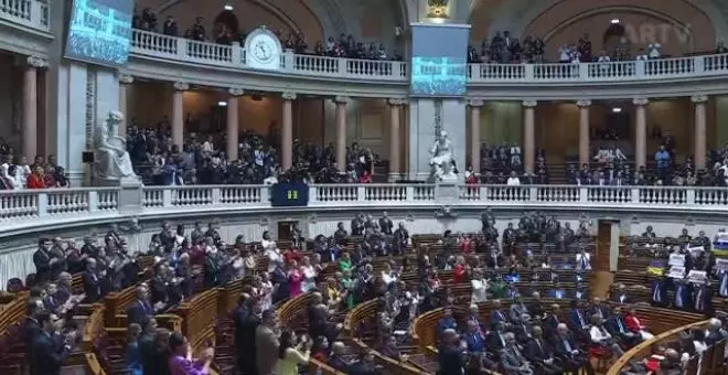 Protesta contra Lula da Silva en el Parlamento portugués