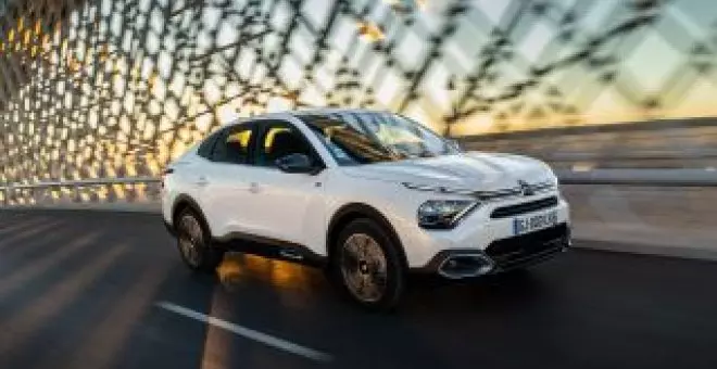 El Citroën ë-C4 y el ë-C4 X se renuevan con más potencia y más autonomía