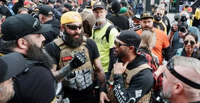 Declaran culpables de sedición a cuatro miembros del grupo ultraderechista Proud Boys por los ataques al Capitolio