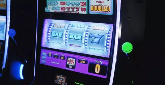 Apuesta mínima frente a apuesta máxima en slots: ¿Cuál es la mejor opción?