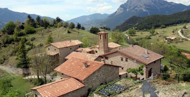 Vuit pobles per fugir de la calor i visitar aquest final d'estiu a Catalunya