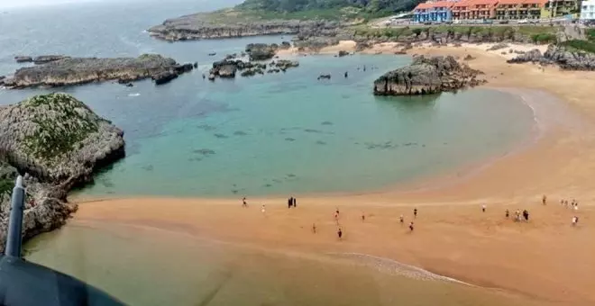 Rescatado un joven de 17 años con luxación de hombro en la playa de Ris