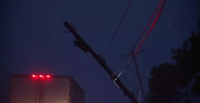 Un tornado barre Ohio dejando un amplio radio de destrucción