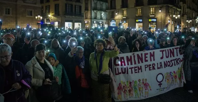 Un hombre denunciado cuatro veces por su pareja intenta matarla en L'Hospitalet