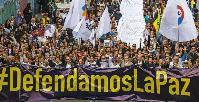 "Somos un cementerio de héroes muertos"