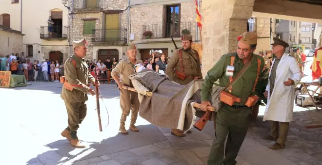 Recreen l'entrada de les tropes republicanes a la Fatarella en el 85è aniversari de la batalla de l'Ebre