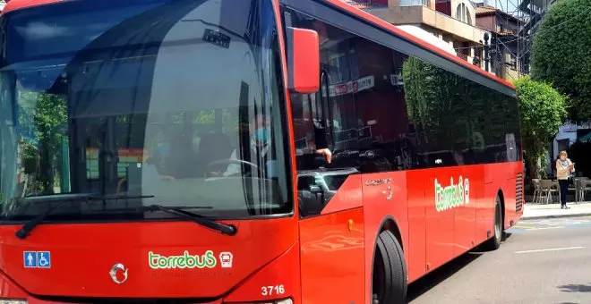 El Torrebus logra una media de 2.107 viajeros diarios en junio