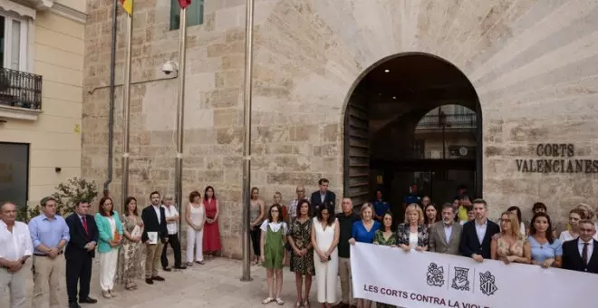 "Esto es lo que viene si no lo paramos el 23J": Enfado entre los tuiteros por el feo gesto de la presidenta de Les Corts Valencianes