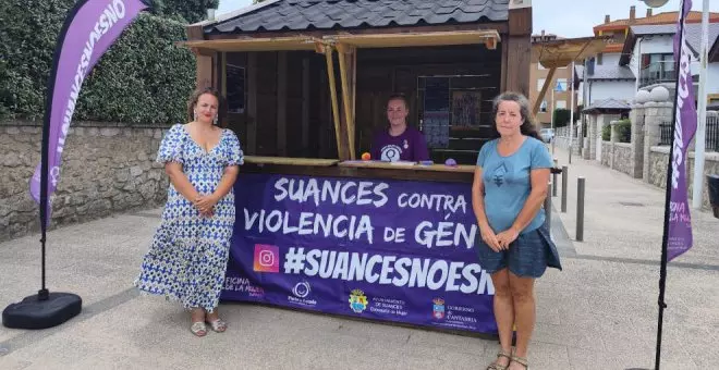 El Ayuntamiento ubica de nuevo su Punto Violeta en las inmediaciones de la playa La Concha