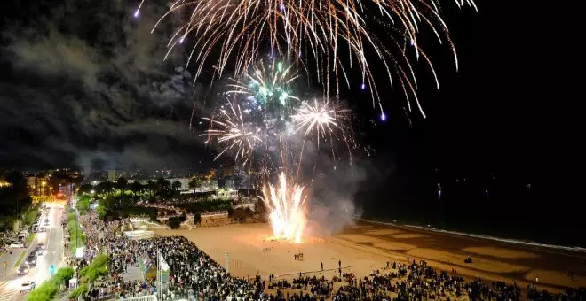 El TUS refuerza los autobuses este sábado por los fuegos artificiales de Baños de Ola