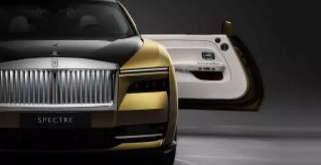 Rolls-Royce compara su eléctrico con "el primer iPhone" y explica cómo muchas personas pueden entrar en su lista negra