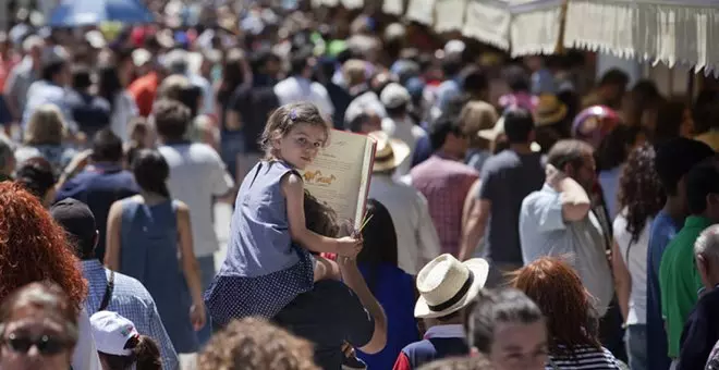 Cinco lecturas para que los pequeños de la casa abandonen la pantalla