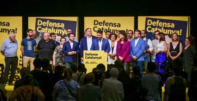 L'independentisme retrocedeix arrossegat per una forta caiguda de la participació, però és decisiu