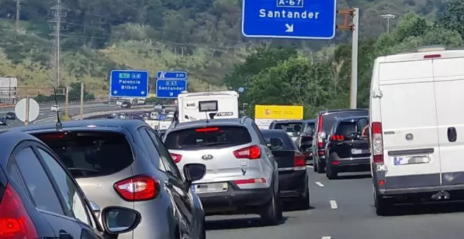 Retenciones en la A-67 a la altura de Torrelavega