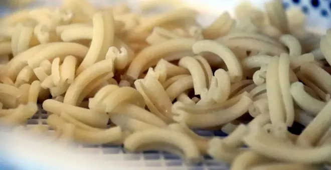 La primera pasta artesana sense gluten catalana es fa al Berguedà amb blat de moro escairat