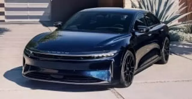 Parece un coche familiar, pero tiene 1.251 CV de fábrica y acelera más rápido que un Bugatti Chiron