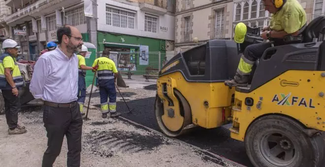 El Ayuntamiento ultima los trabajos para reabrir parcialmente la calle Julián Ceballos desde este viernes