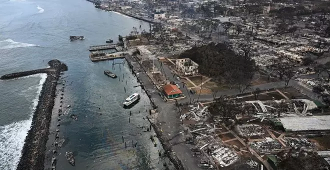 Los muertos por los incendios forestales en Hawái suben a 55 y ya son 14.000 los evacuados de Maui