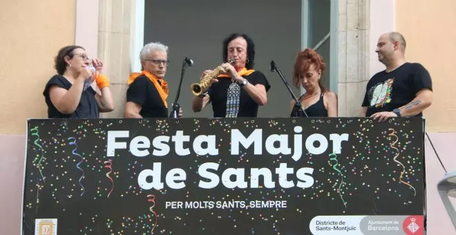 L'Elèctrica Dharma reivindica "un barri on el canvi generacional sigui possible" en el pregó de la Festa Major de Sants