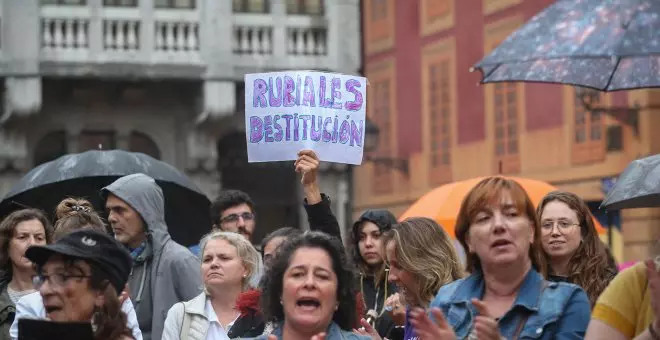 El feminismo asturiano respalda a las campeonas y reclama la dimisión de Rubiales