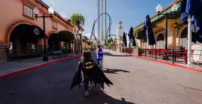 Así se convierte un parque de atracciones en el universo de DC Comics