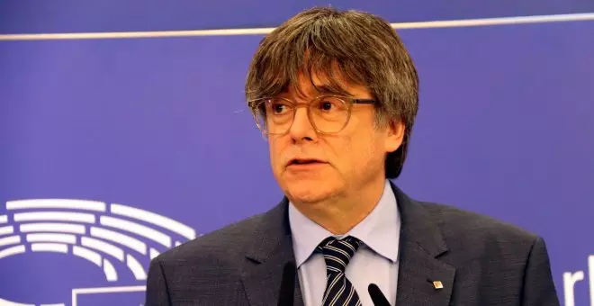 Puigdemont torna a la primera línia política en marcar les condicions per investir Sánchez