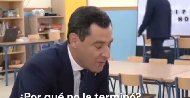 El momento 'tierra, trágame' de Moreno Bonilla con dos alumnos de Primaria