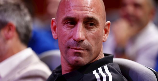 Luis Rubiales será detenido en cuanto regrese a España por los contratos fraudulentos de la Federación de Fútbol