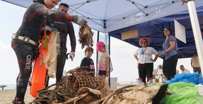 Vuelve a la acción la Red de Vigilantes que limpian los fondos marinos