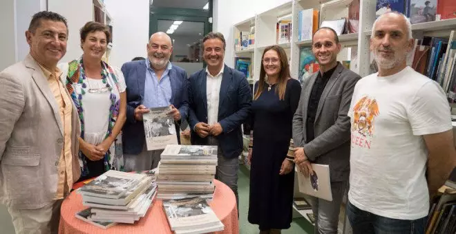 El Ayuntamiento lanza 800 ejemplares de un libro sobre la Cueva de El Mazo