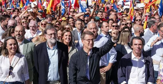 De "jarrones chinos, manifestaciones nostálgicas e investidura fake"