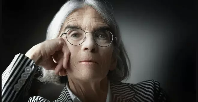 Donna Leon: "Ayer pasé una tarde estupenda recogiendo estiércol"