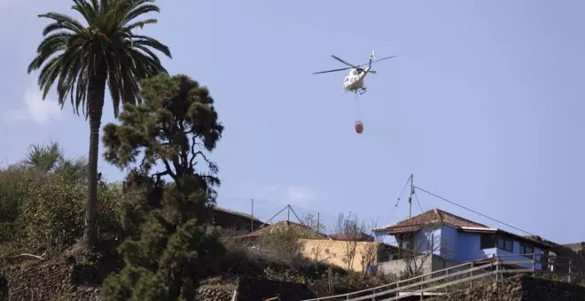 El incendio de Tenerife baja de intensidad y 3.200 personas vuelven a sus casas