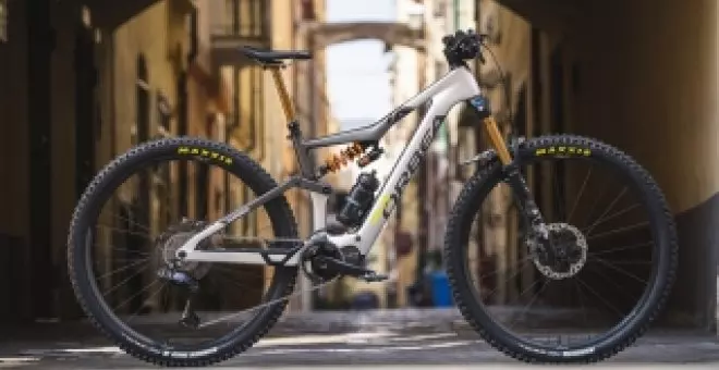 ¿El futuro de las bicicletas eléctricas? Orbea y Shimano lo prueban en plena competición