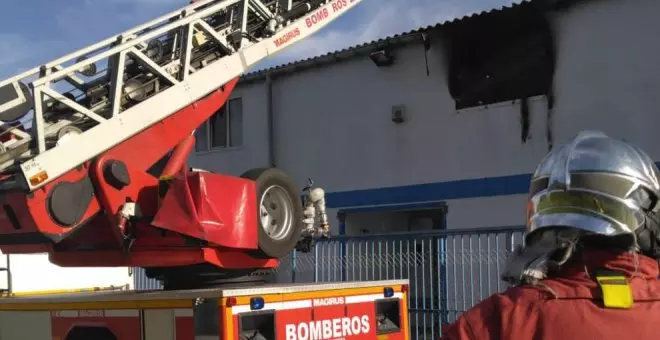 Se incendia una nave abandonada en Ruiloba