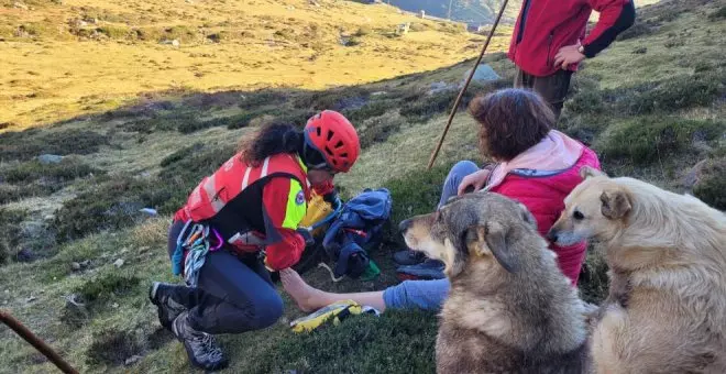 Rescatada en helicóptero una ganadera tras romperse el tobillo cuando buscaba ganado en Alto Campoo