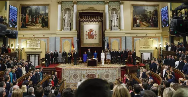 La Casa Real supervisó la lista de jóvenes que asistieron al Congreso en la Jura de Leonor