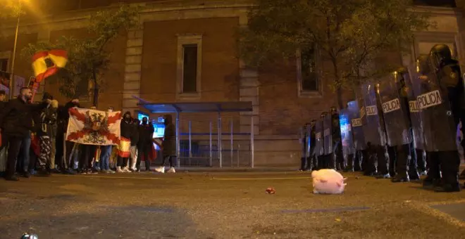 La Policía intervino una pistola a un alférez del Ejército en la protesta de Ferraz