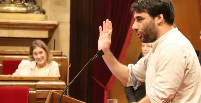 Los 13 dirigentes de Podemos en Catalunya expedientados por defender la unidad con Sumar dejan el partido