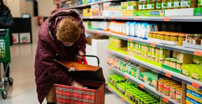 Los alimentos bajan en el campo mientras la cesta de la compra sube y zarandea las economías familiares