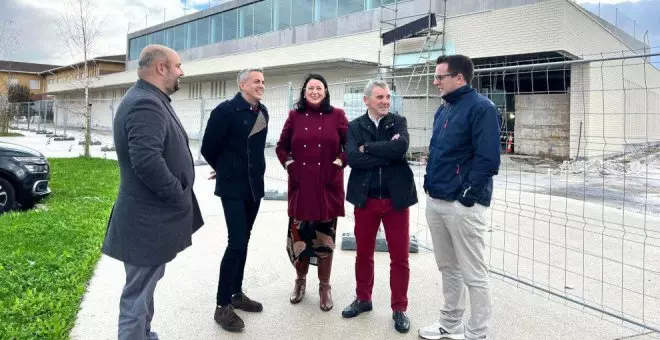 El PSOE denuncia "el retraso incomprensible" en la segunda fase de las obras del pabellón cubierto