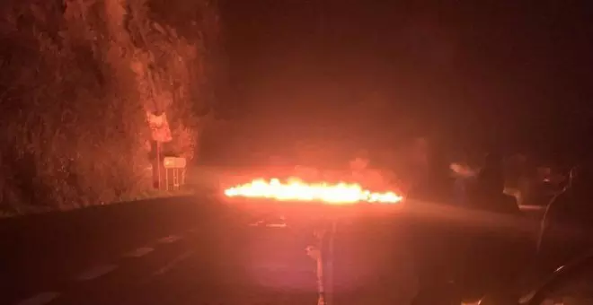 Barricadas en la huelga de la minería de oro asturiana