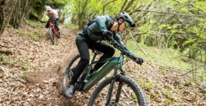 Estas 4 bicicletas eléctricas de montaña de Decathlon superan a todas sus rivales de marca 'top'