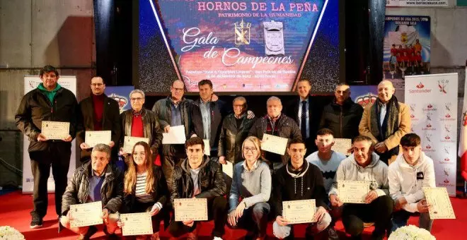 La Gala de Campeones de bolos premia a más de un centenar de jugadores