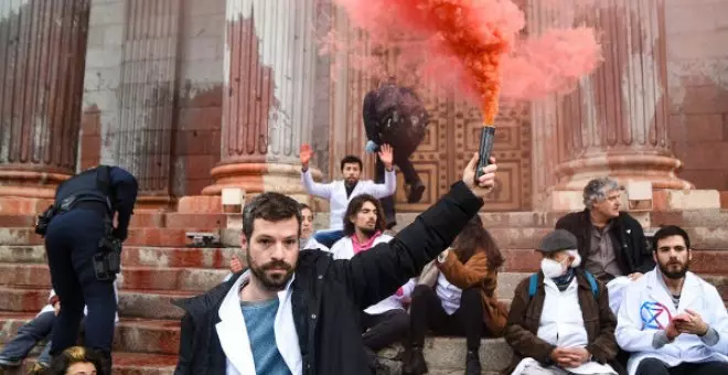 "La reacción ante las manifestaciones de Rebelión Científica y otros colectivos es una muestra de violencia institucional"