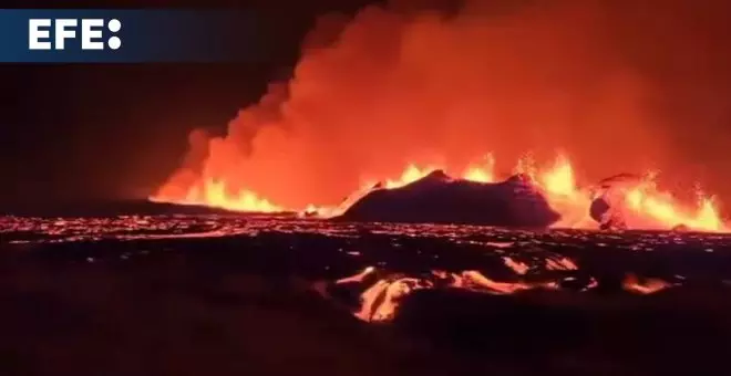 Volcán hace erupción al noreste de la ciudad islandesa de Grindavík