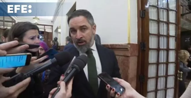 Abascal cree que Feijóo comete un "gran error" al aceptar reunirse con Sánchez