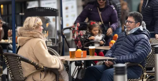 El TSJ de Madrid anula la prohibición de instalar estufas de gas en las terrazas de los bares